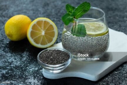 بذور الشيا المنقوعة للتنحيف"