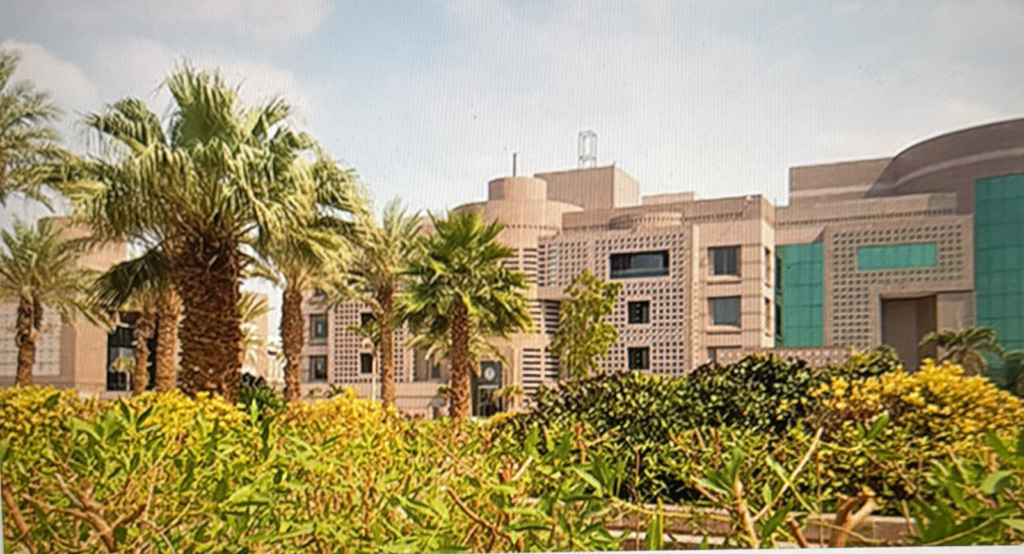 مبنى جامعة الملك عبدالعزيز 